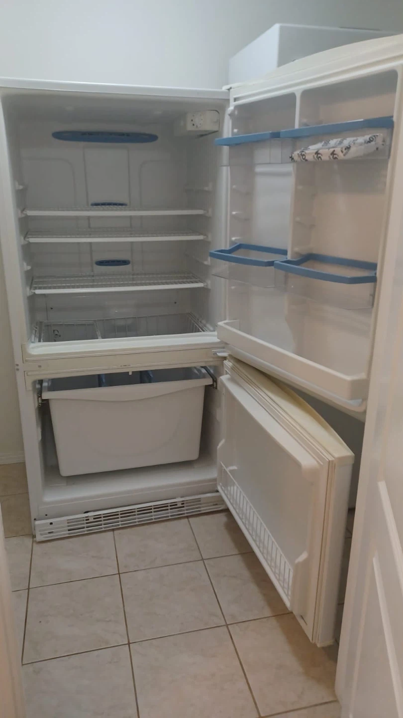 Whirlpool Fridge/Freezer Combo - White - photo 5