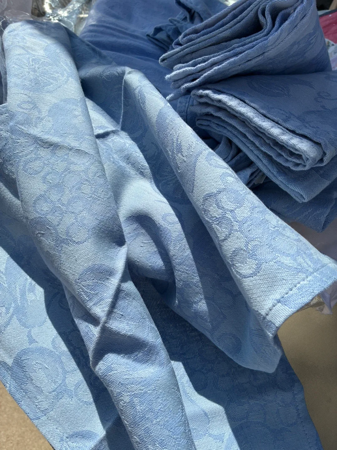 Crate&Barrel Lavender Jacquard Napkins And tablecloth thumbnail
