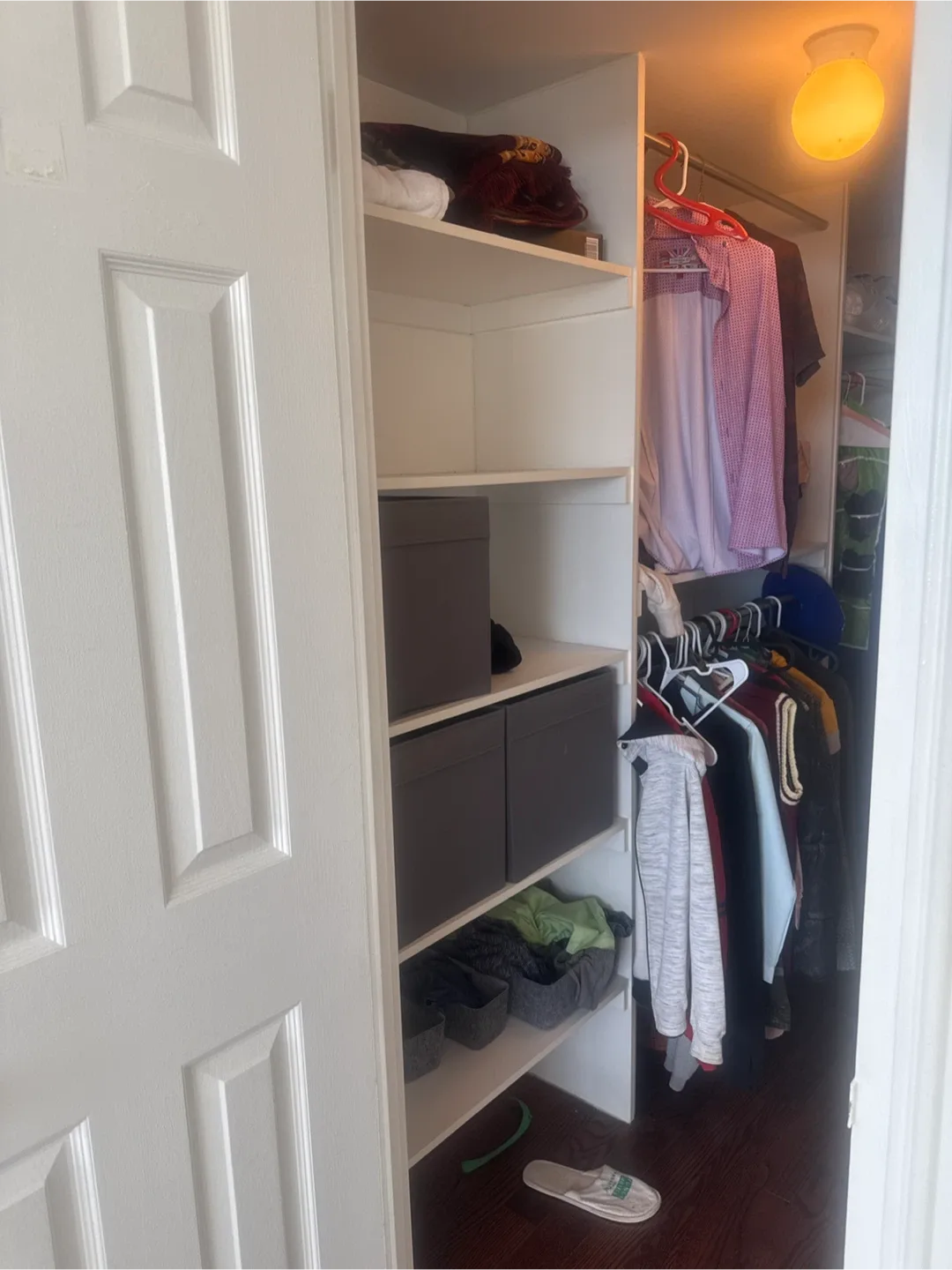 Big spacious room with mesmerizing view image indicator(8)