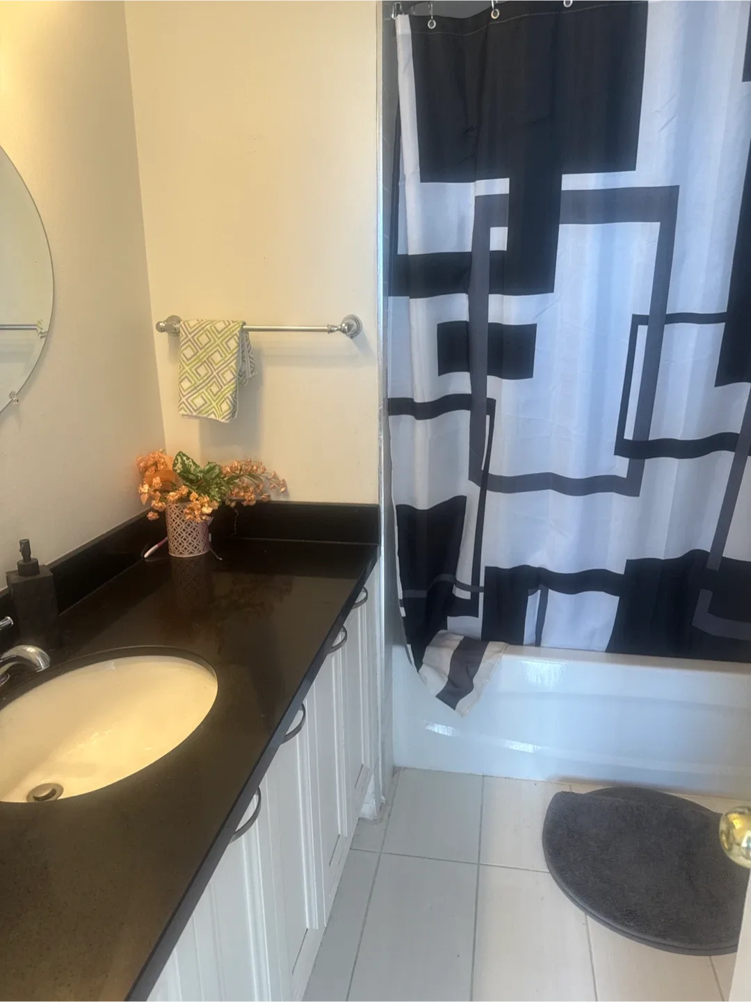 Big spacious room with mesmerizing view image indicator(7)