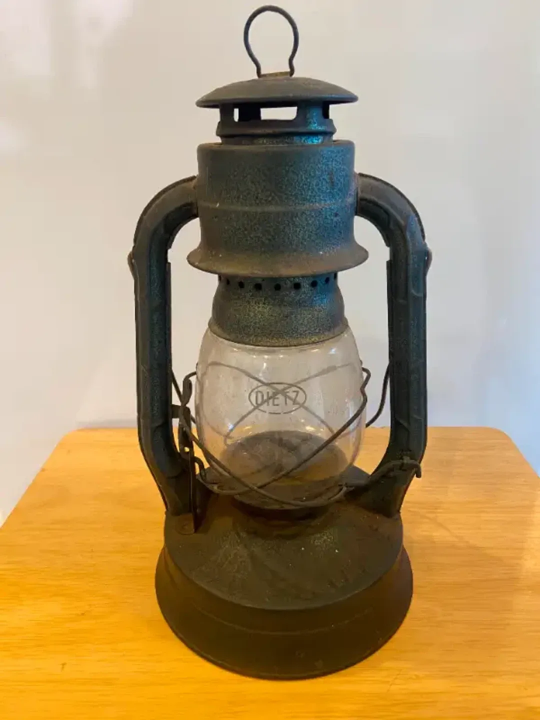 Dietz A8 Lantern thumbnail