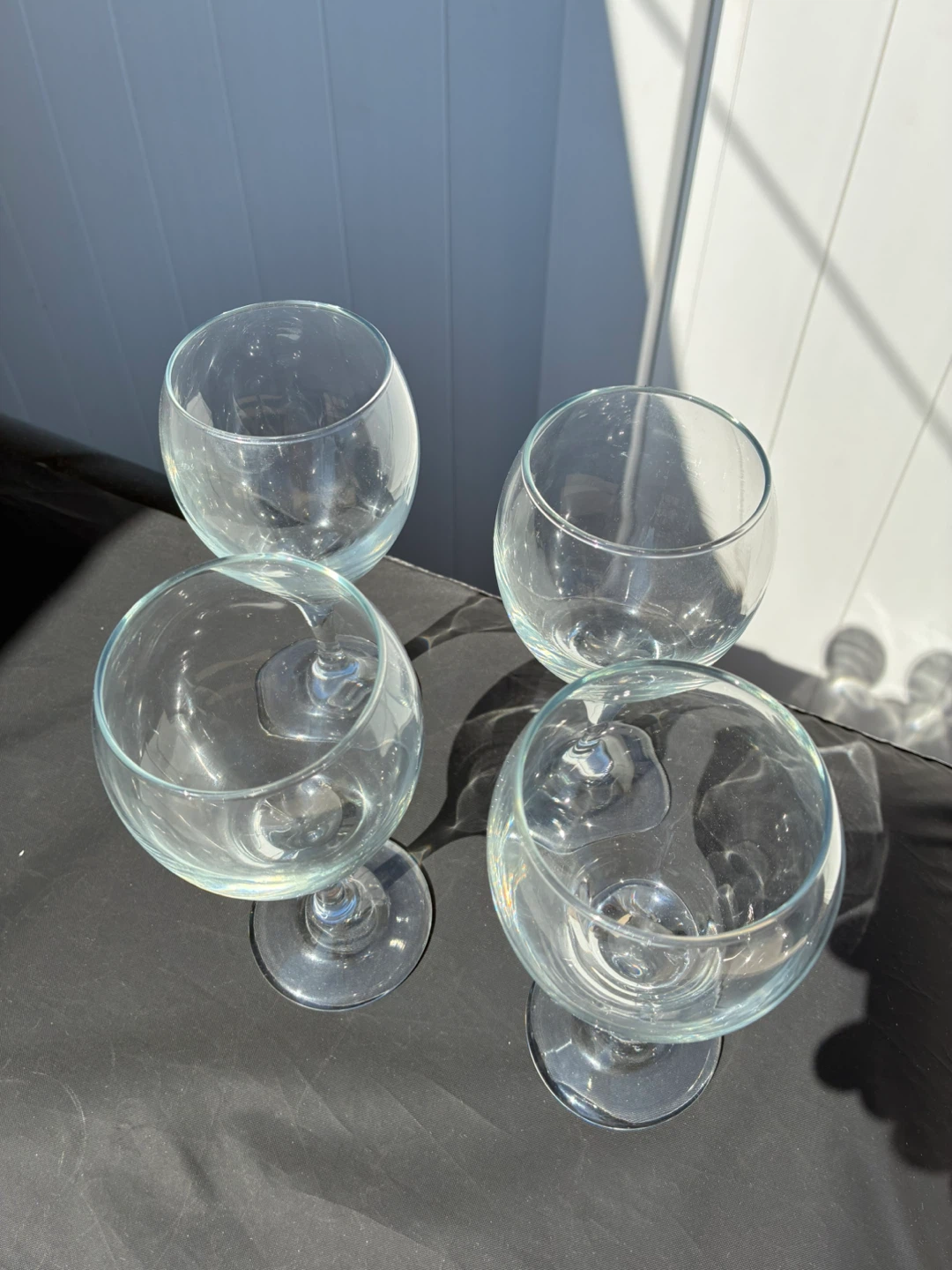 Set of 4 Wine Glasses - photo 3
