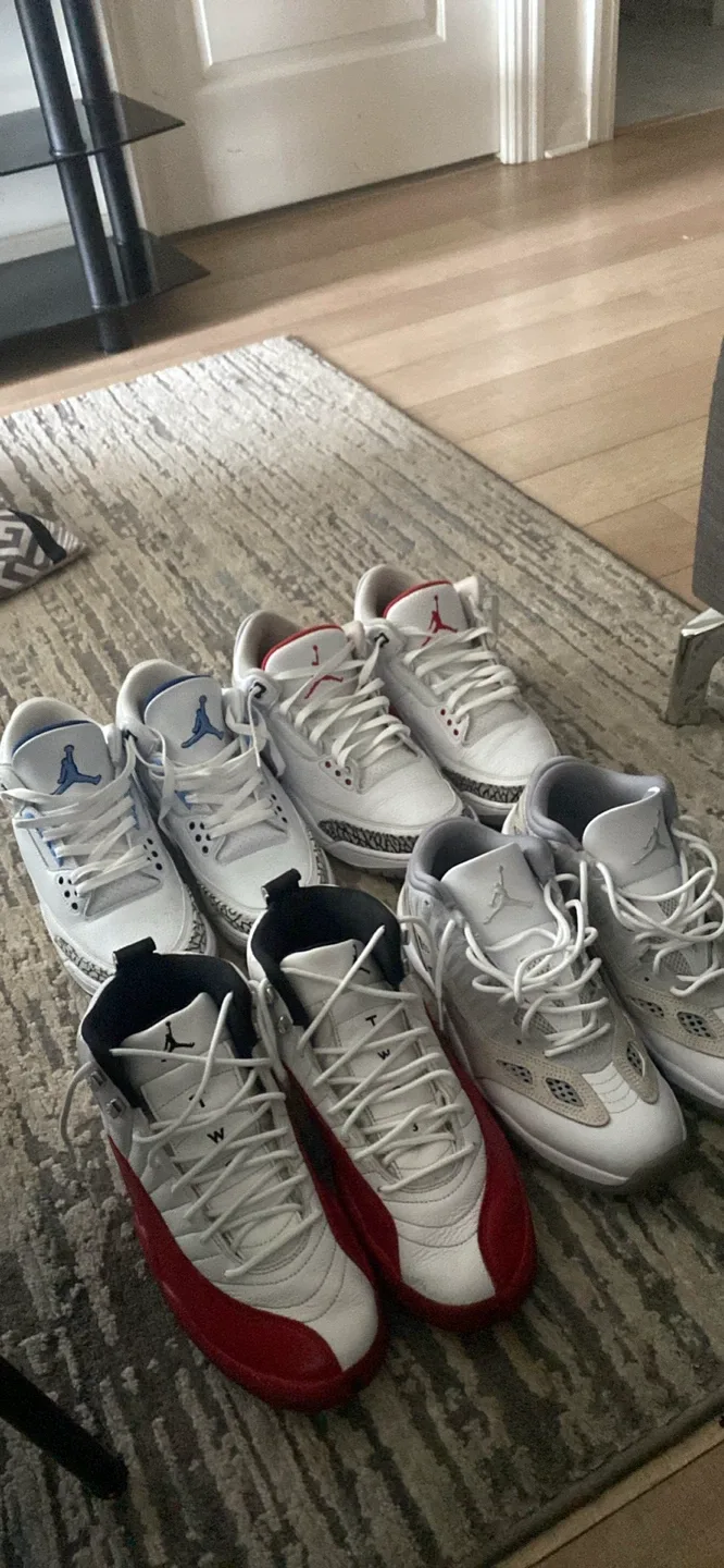 Jordan Sneakers Lot thumbnail