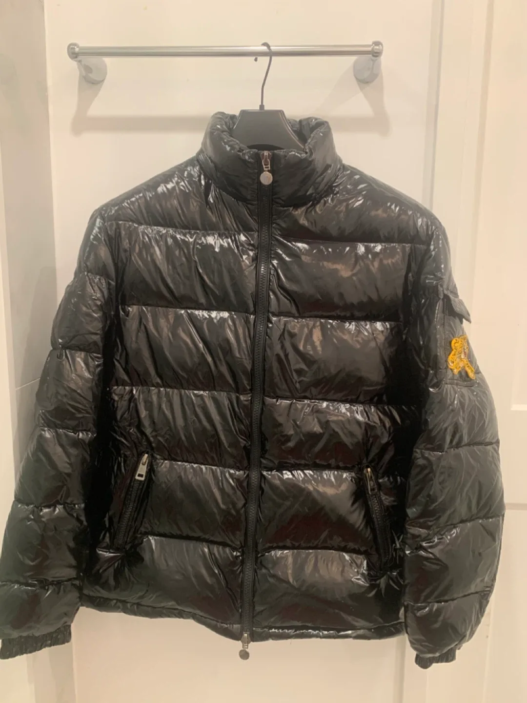 Moncler Lontre Giubbotto Black Puffer Jacket thumbnail