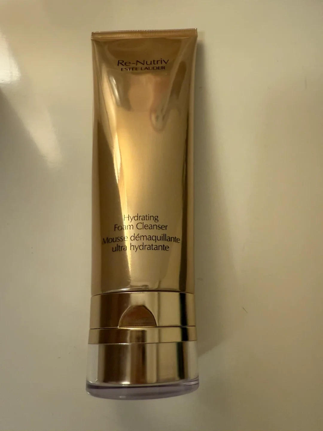 Estee Lauder Re-Nutriv Hydrating Foam Cleanser thumbnail