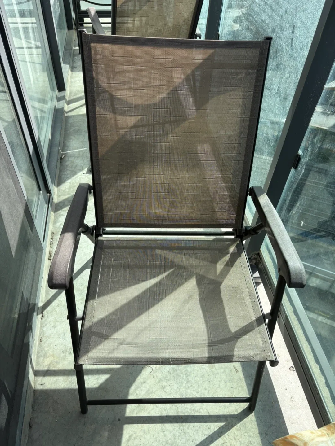 Outdoor Chair - Great Condition! thumbnail