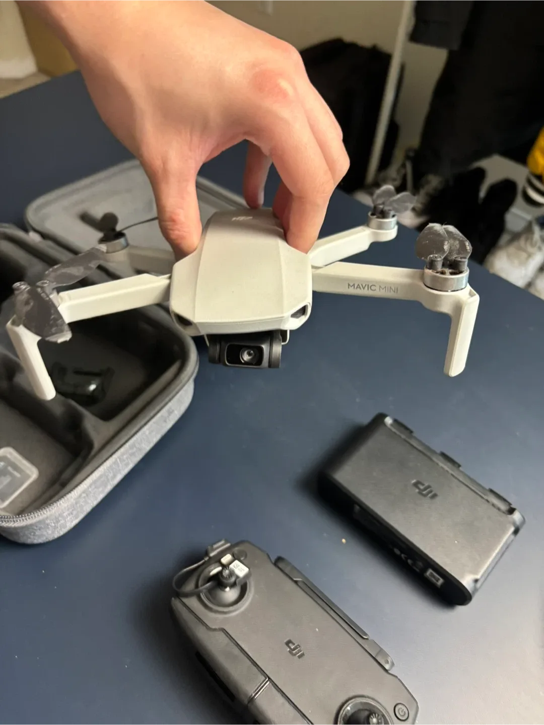 DJI Mini SE Fly More Combo Drone image indicator(7)