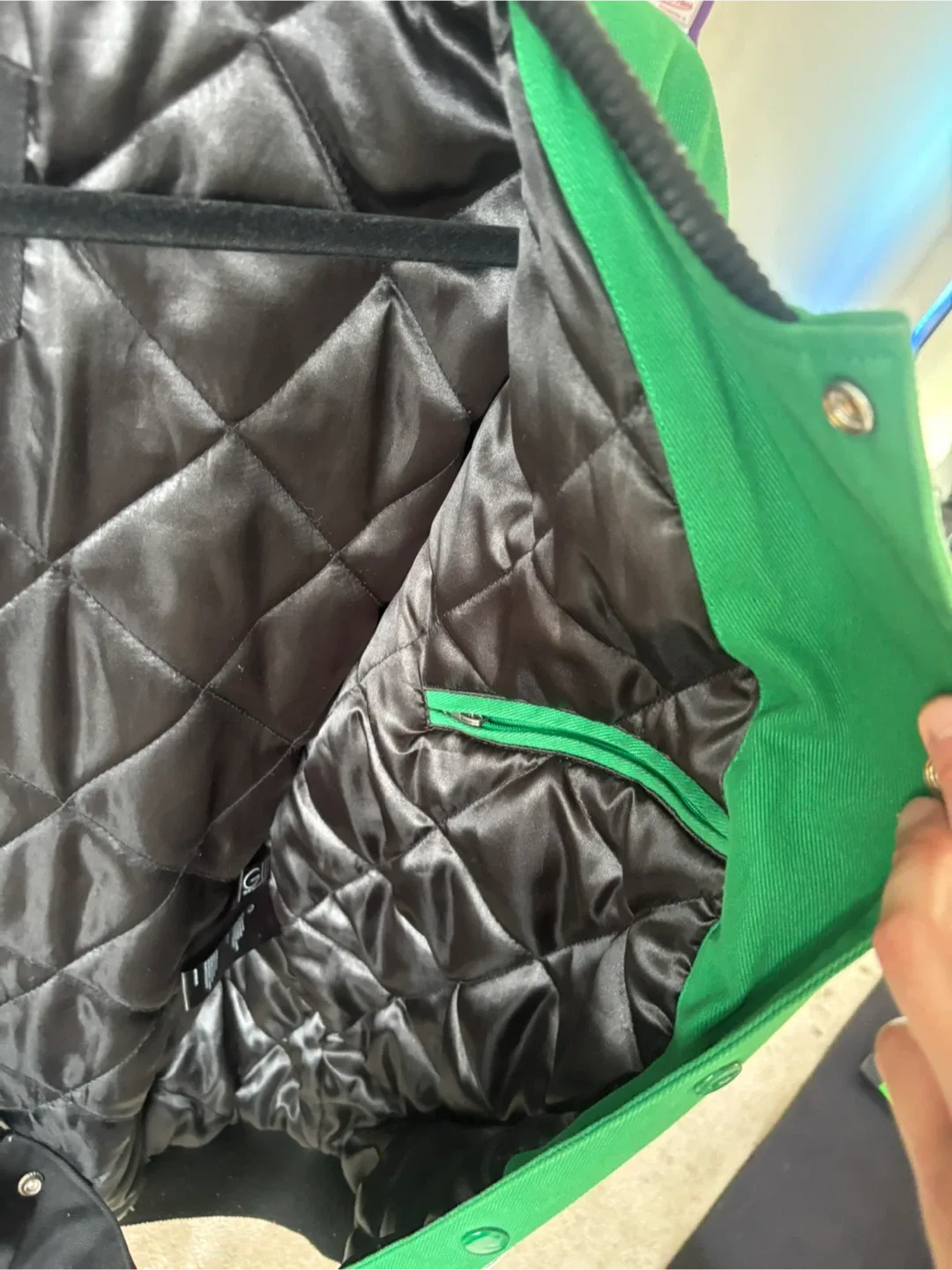 Starter Black Label NBA Varsity Jacket XL image indicator(3)