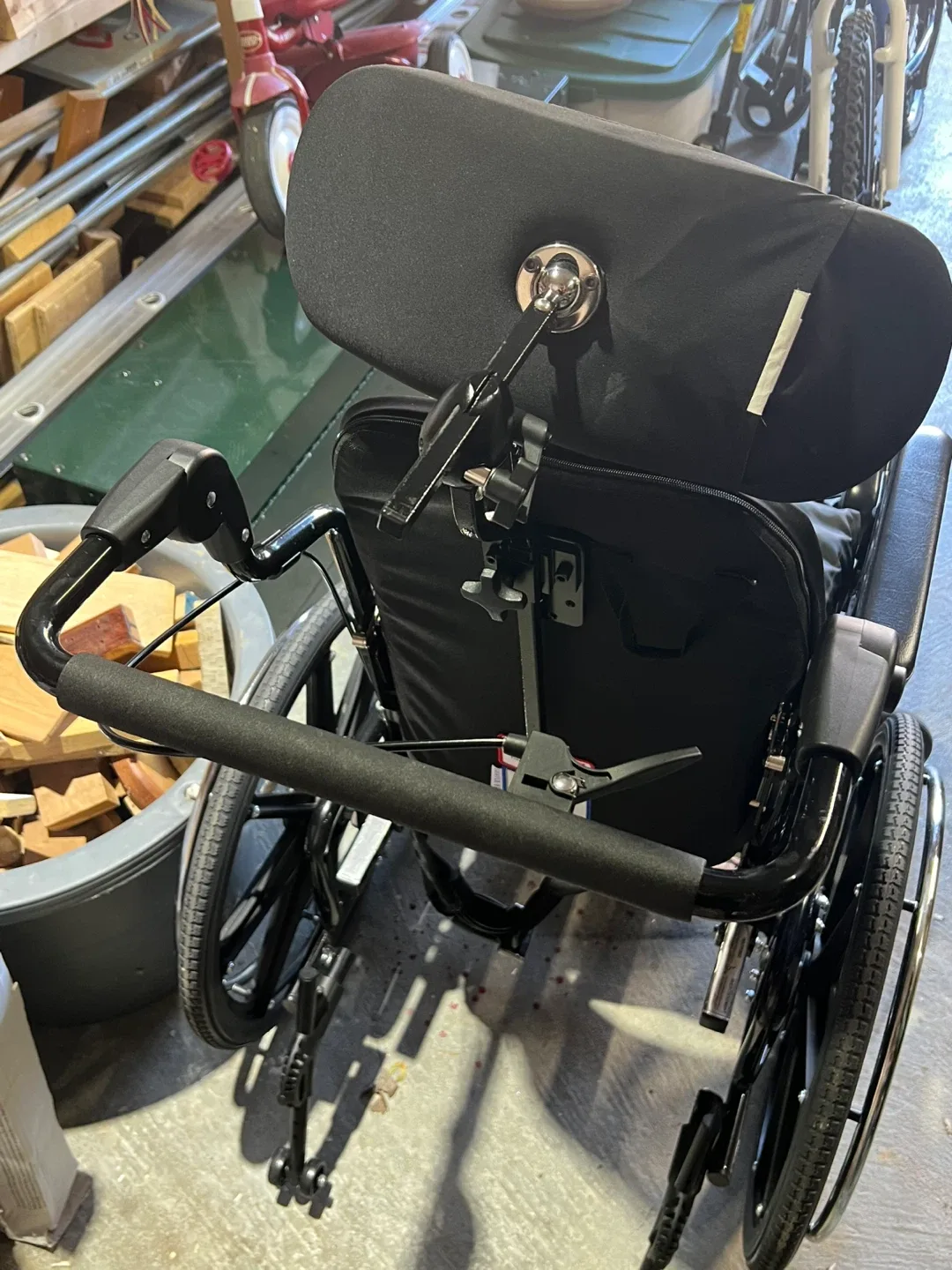 Wheeled Transport Chair image indicator(8)