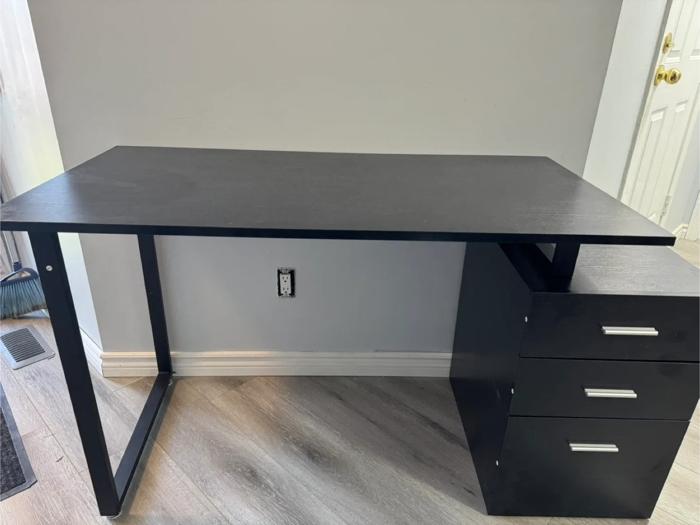 47" COMPUTER DESK W.  STORAGE DRAWERS thumbnail