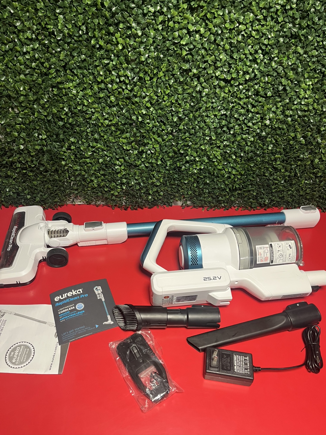 Eureka RapidClean Pro Cordless Stick Vacuum - Lightweight - photo 4