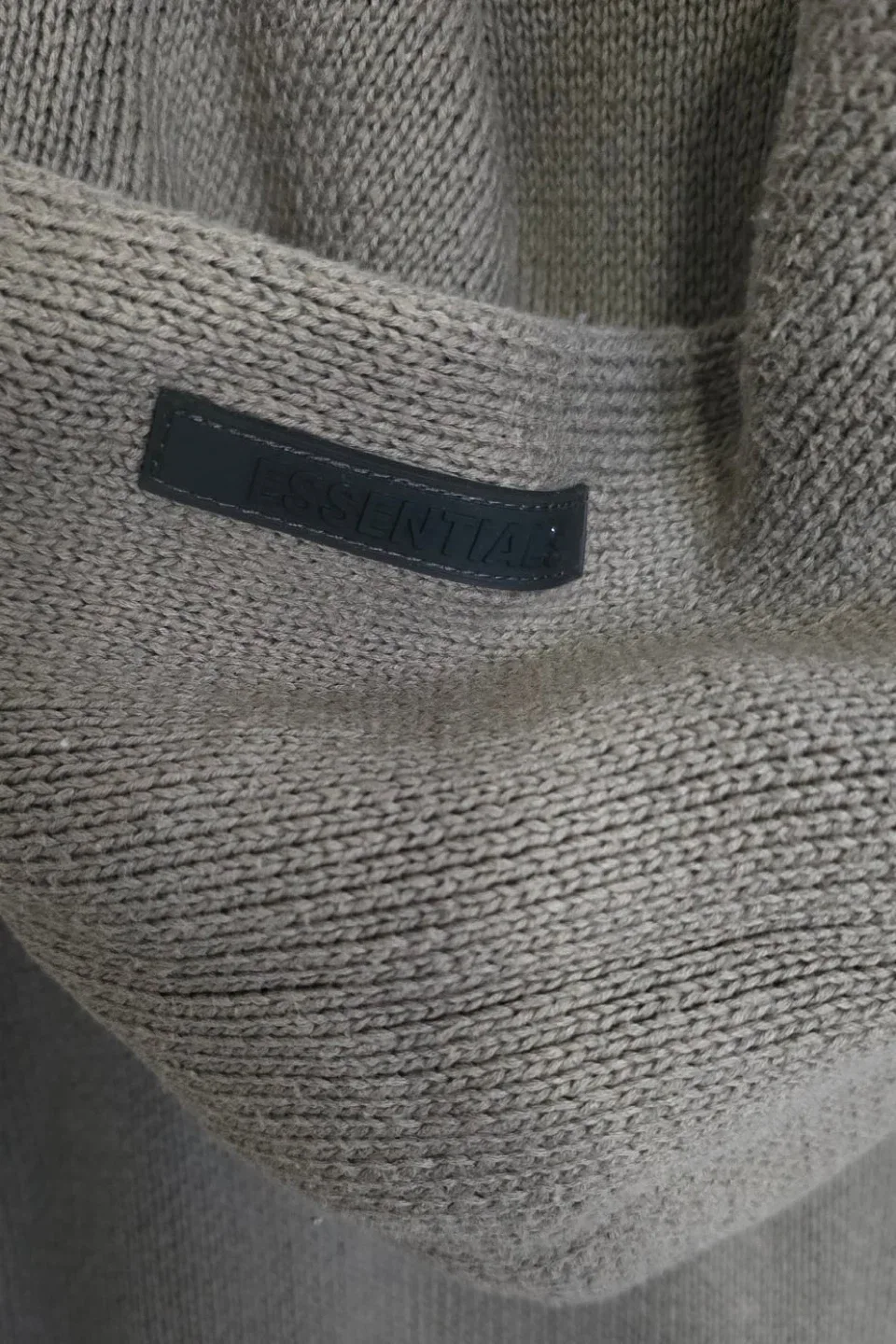 Essentials Fear of God Knit Hoodie - Size Small image indicator(2)