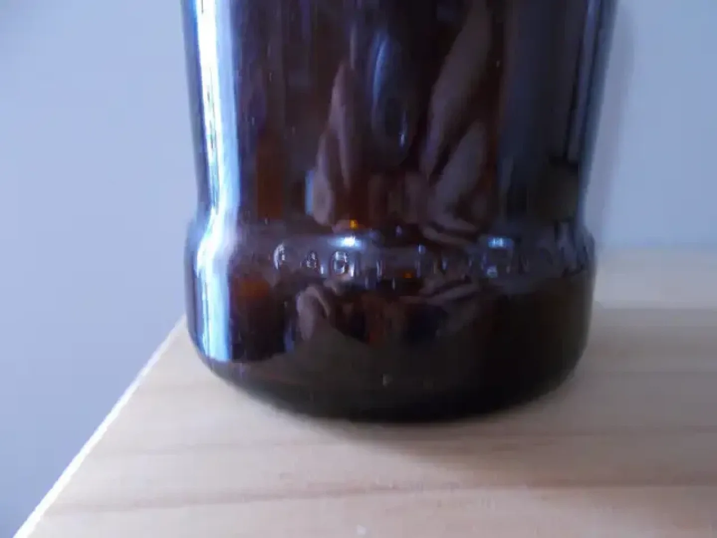 Rare Vintage Eagle Brewery Bottle image indicator(4)