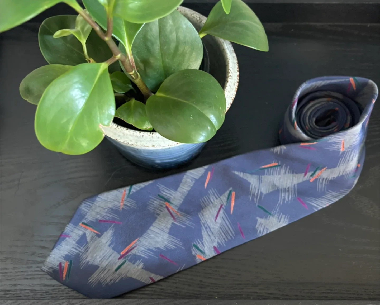 Vintage Aquascutum 100% silk tie image indicator(3)