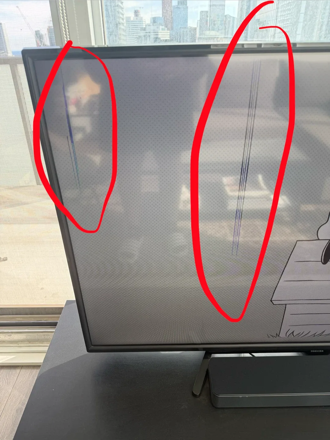 Best Buy Toshiba 55" LCD TV Model 55L310U image indicator(3)