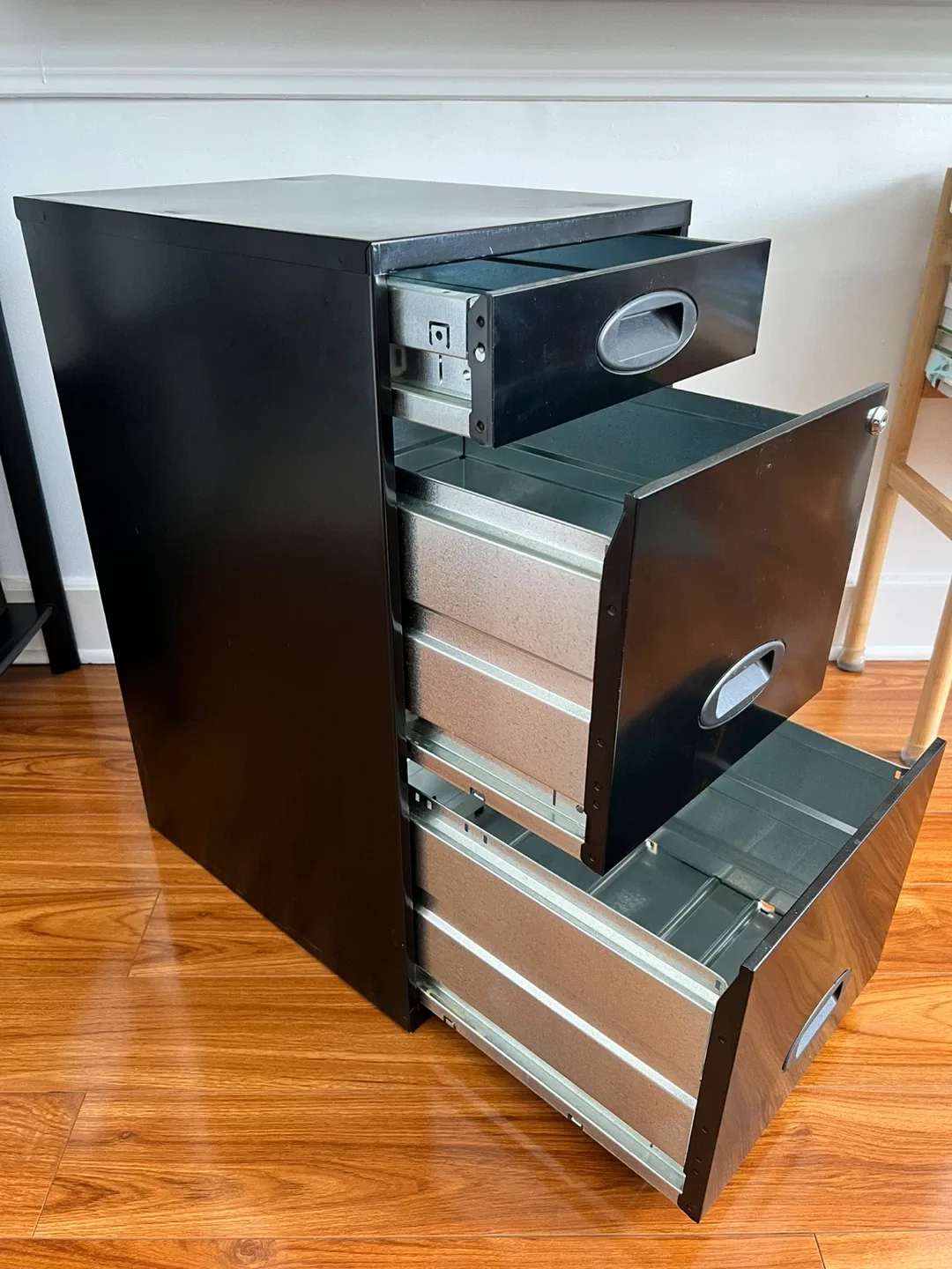 Black Metal 3-Drawer Filing Cabinet