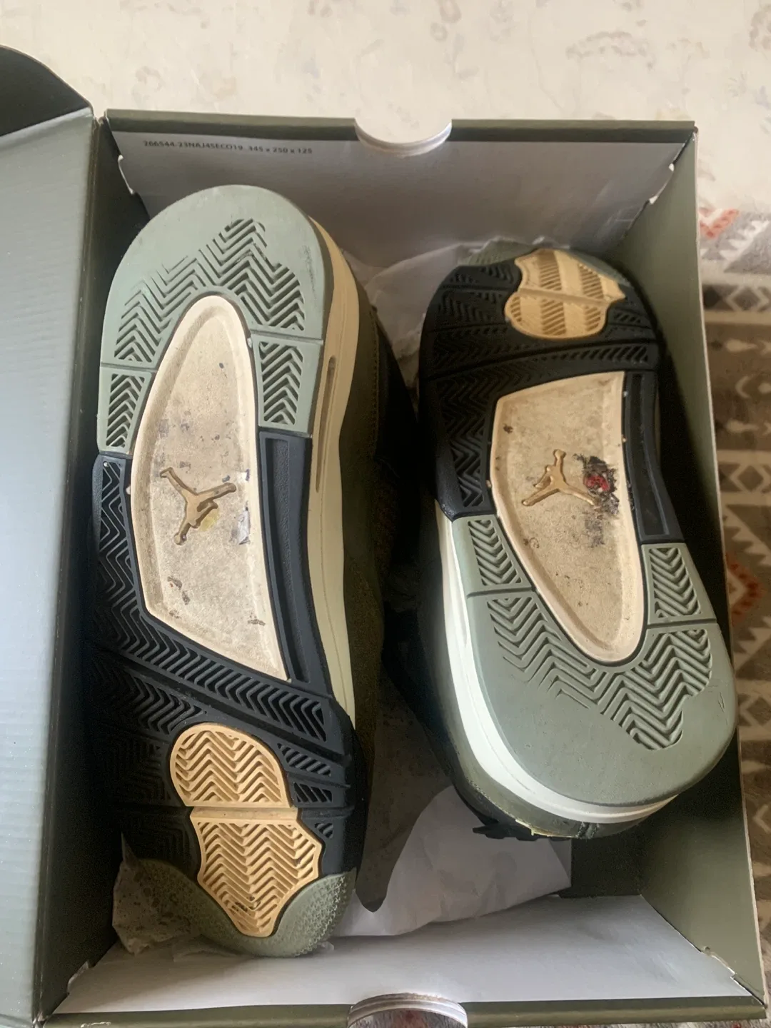 Jordan 4 Retro SE Craft Olive Size 10.5 image indicator(9)