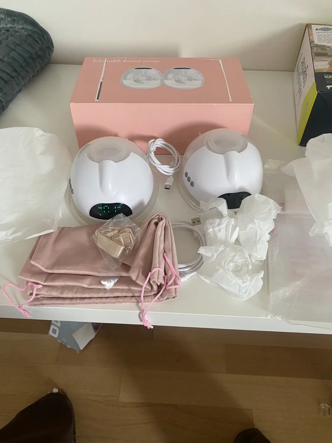 Wearable Breast Pump - Double Electric image indicator(2)