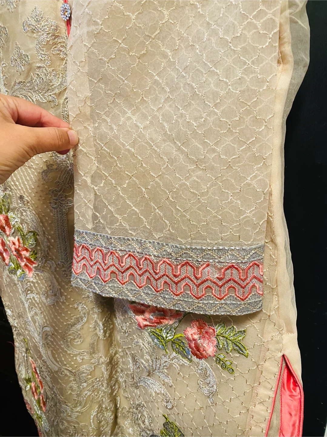 Karma Beige Embroidered Salwar Kameez - Medium - photo 4