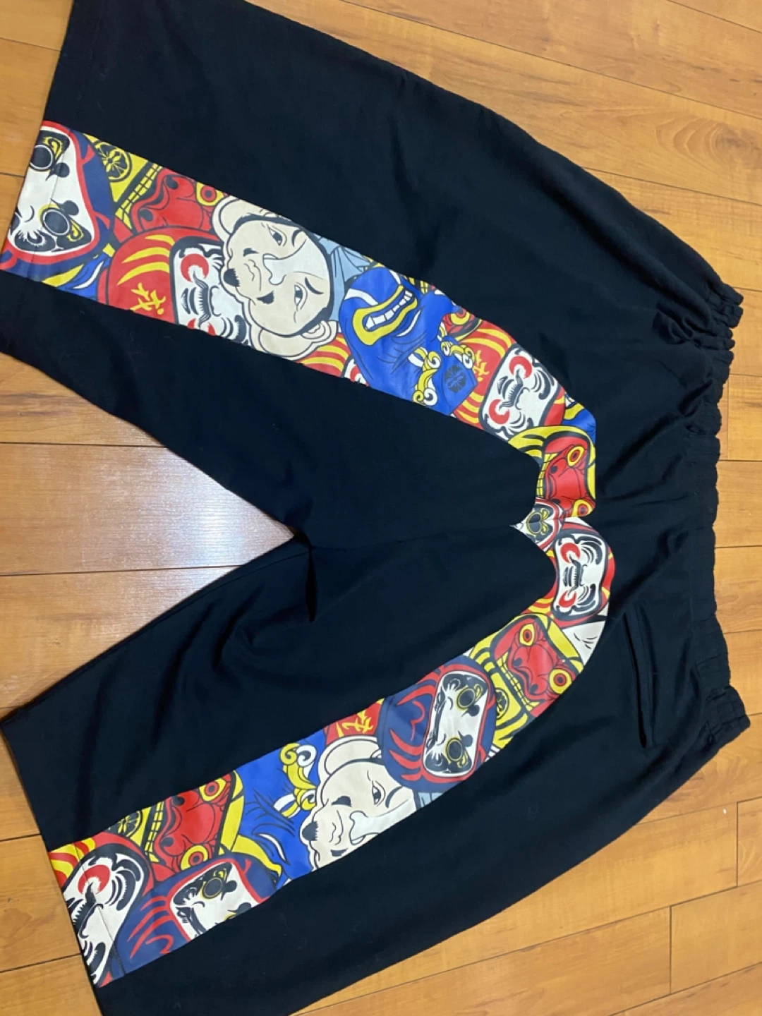 Evisu Black Shorts - photo 2