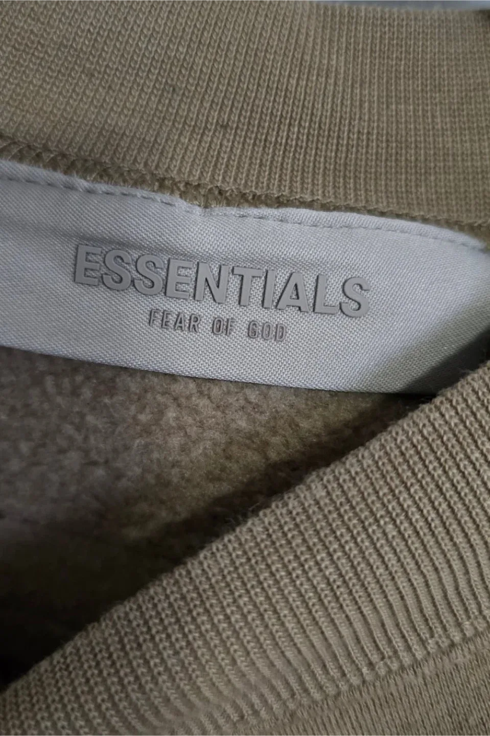 Essentials Fear of God Crewneck image indicator(3)
