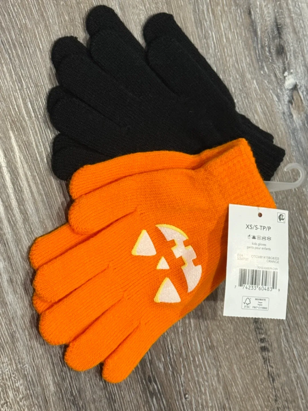 New 2 Pairs Halloween Kids Gloves - XS/S thumbnail