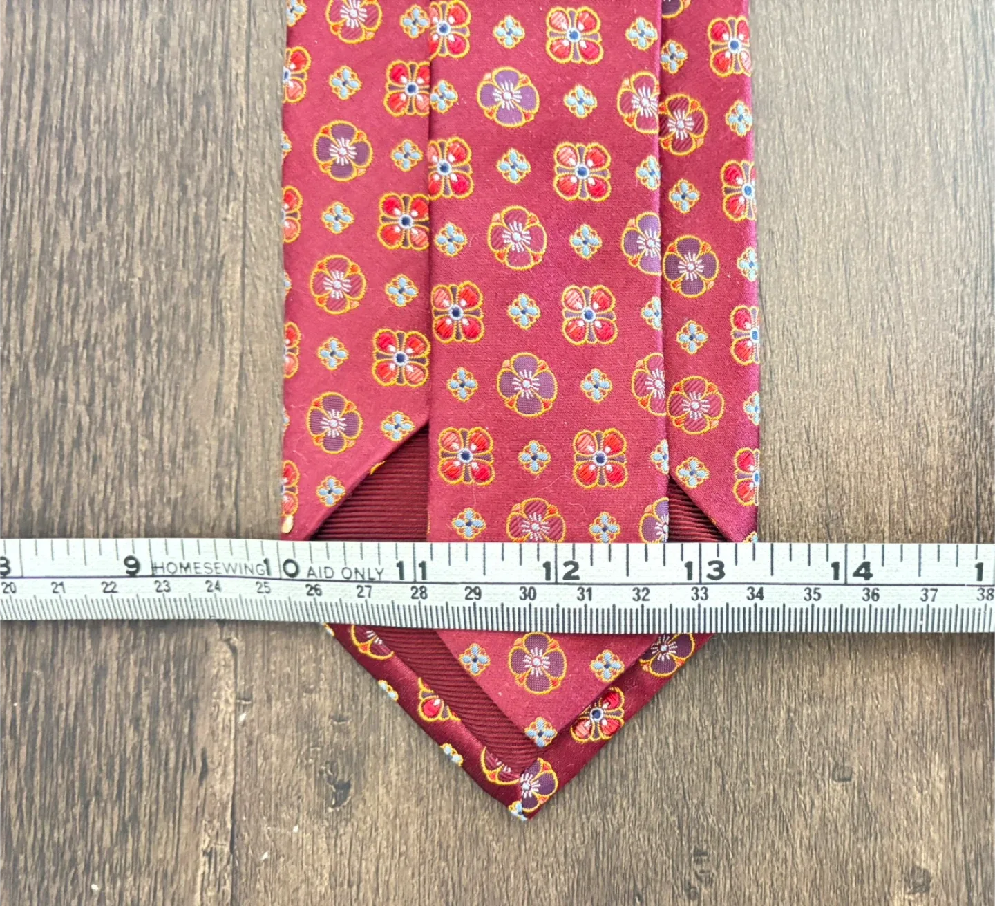 Ermenegildo Zegna 100% silk, made in Italy tie image indicator(5)