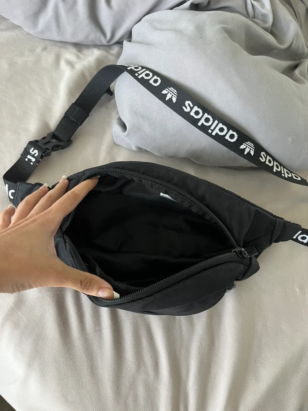 Adidas Black Belt Bag image indicator(2)
