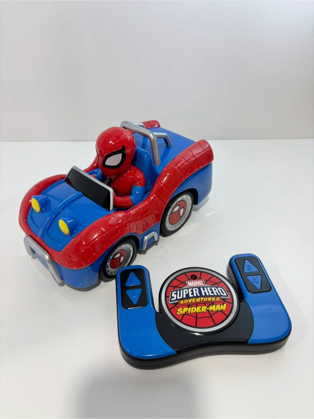 Remote control car Marvel Spiderman thumbnail