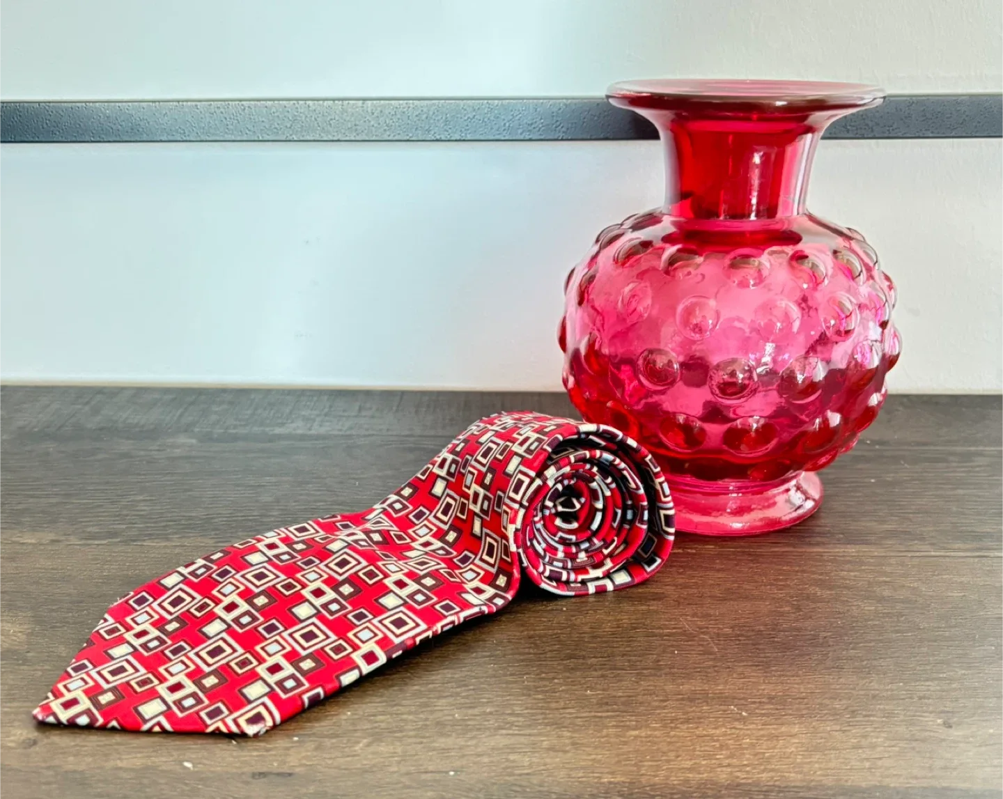 Vintage Frank Lloyd Wright Foundation Geometric tie image indicator(6)