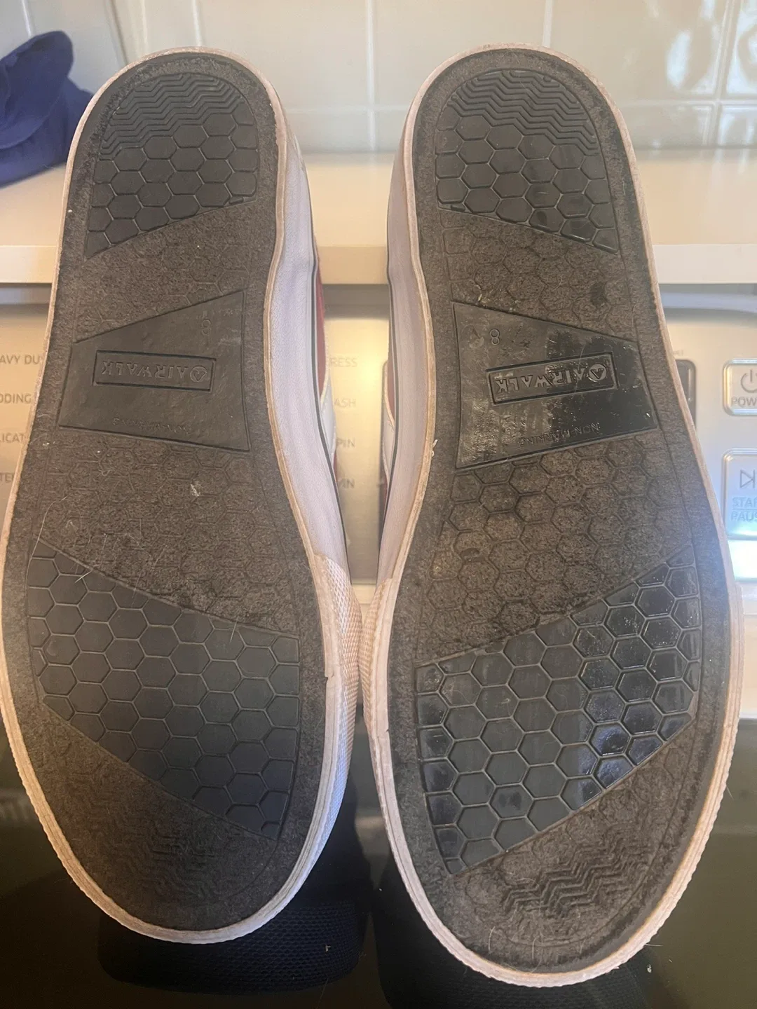 Airwalk Red Canvas Shoes - Size 8 image indicator(4)