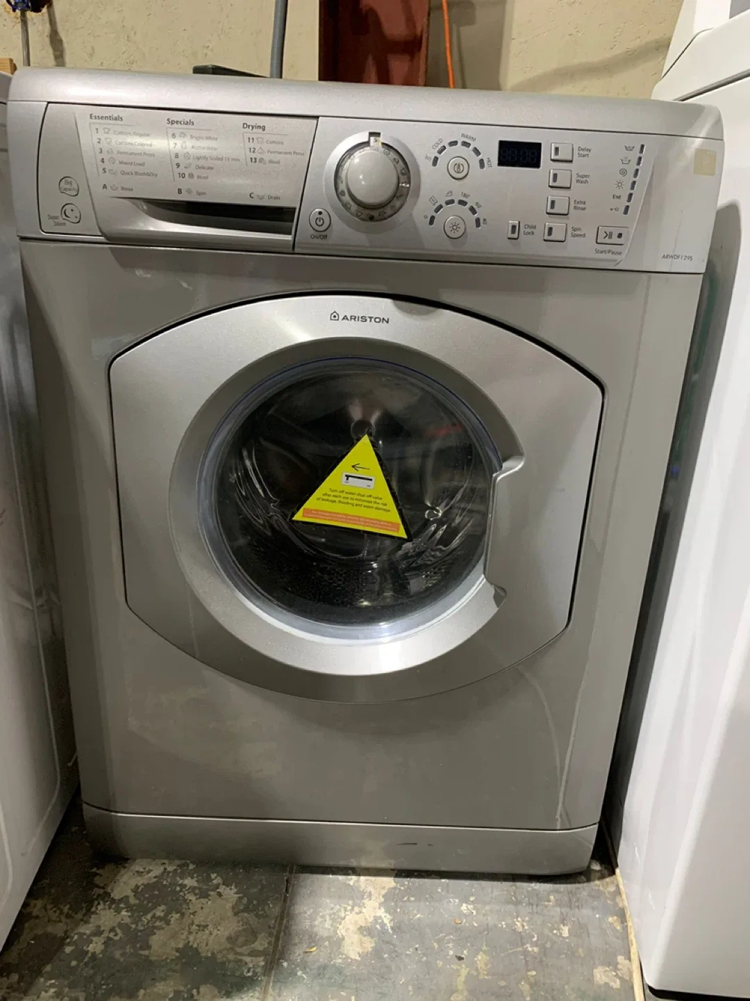 Ariston Washer-Dryer combo Set 24’ thumbnail