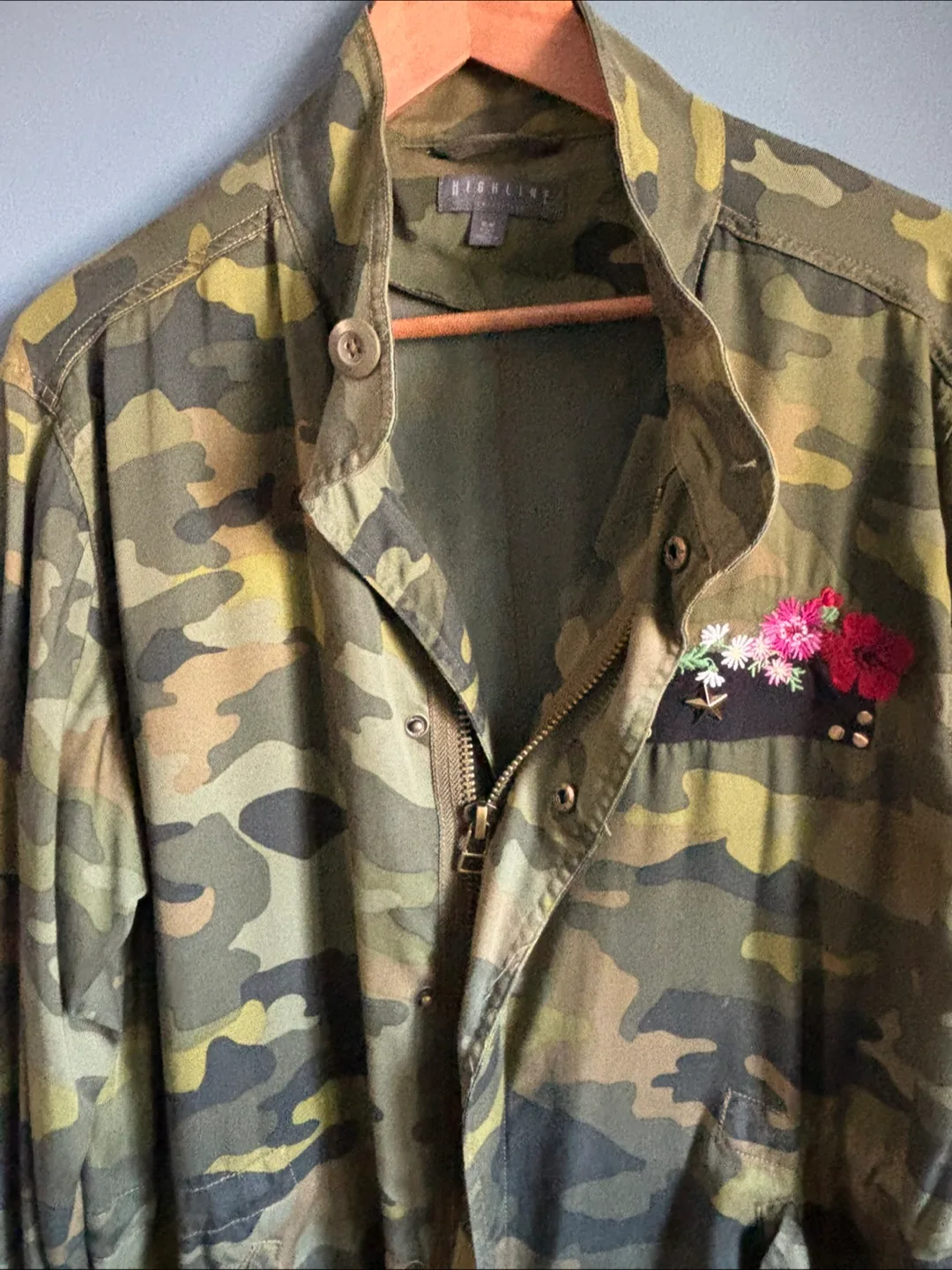 Highline Collective Camo Jacket - Size M image indicator(8)