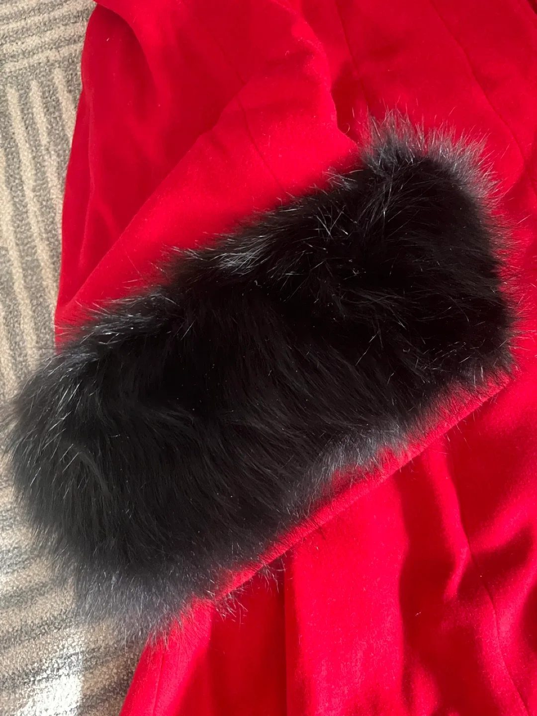 Malia Red Wool Cashmere Coat S/P image indicator(2)