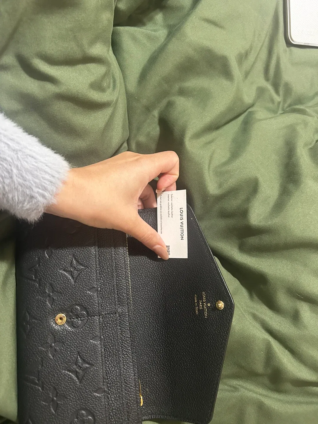 Louis Vuitton Wallet image indicator(5)