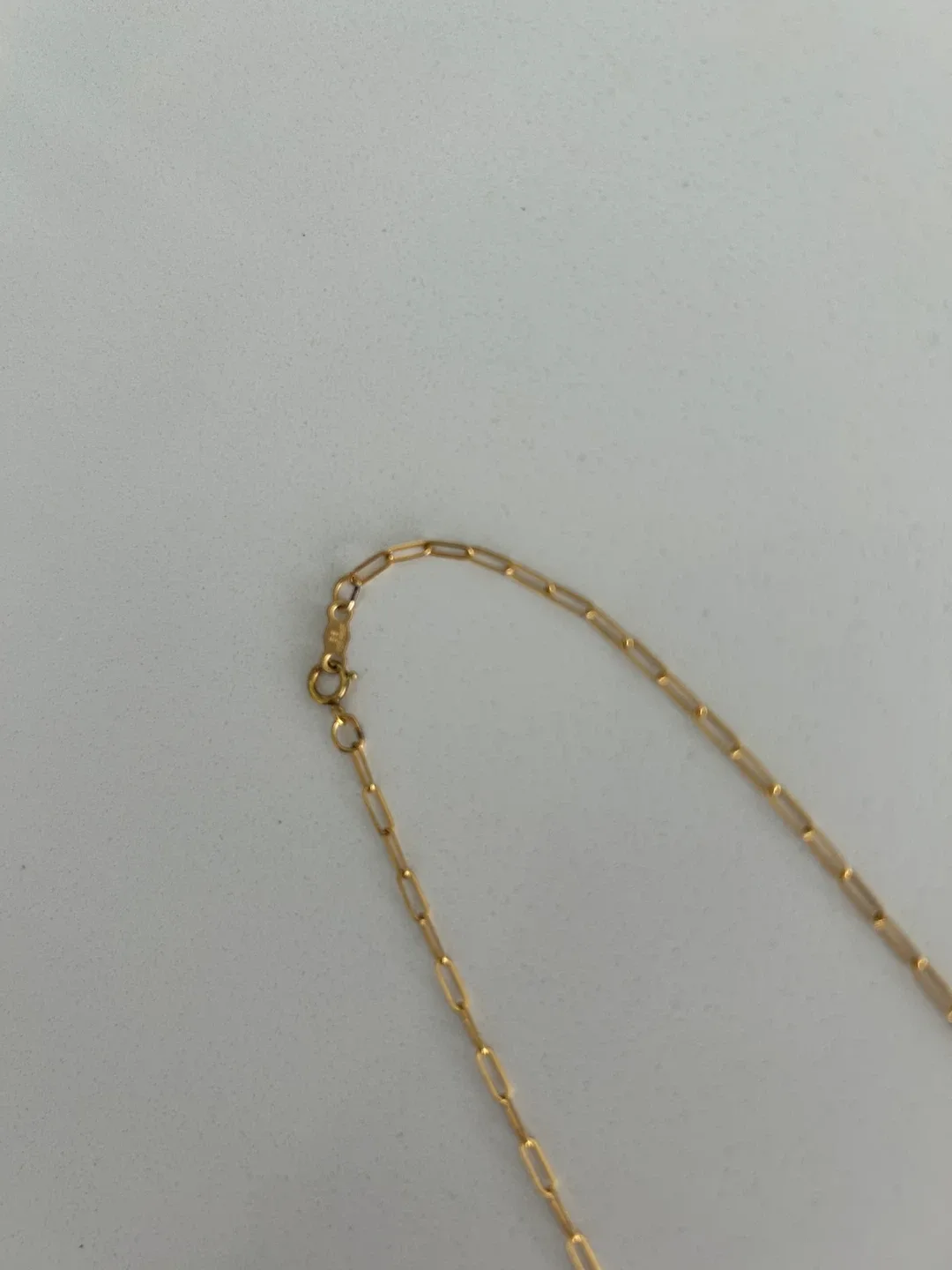 Gold paperclip chain necklace image indicator(3)
