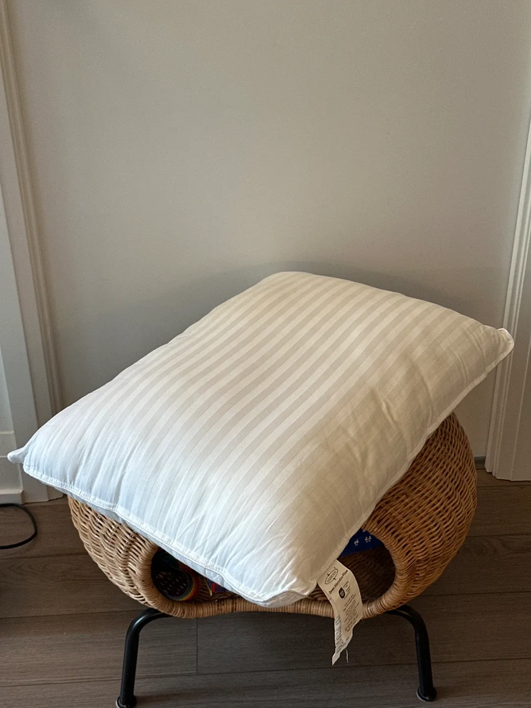 White Striped Pillow image indicator(2)