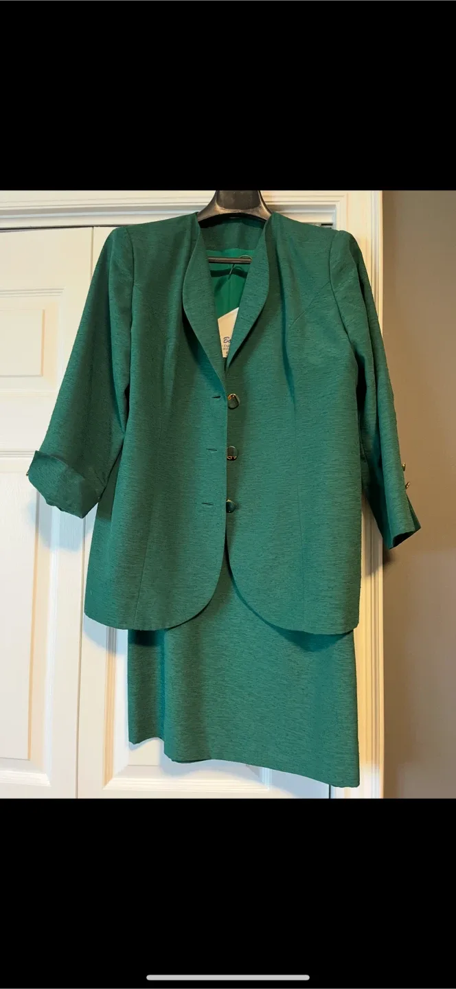 Women's Vintage Skirt Suit Set, Green image indicator(2)