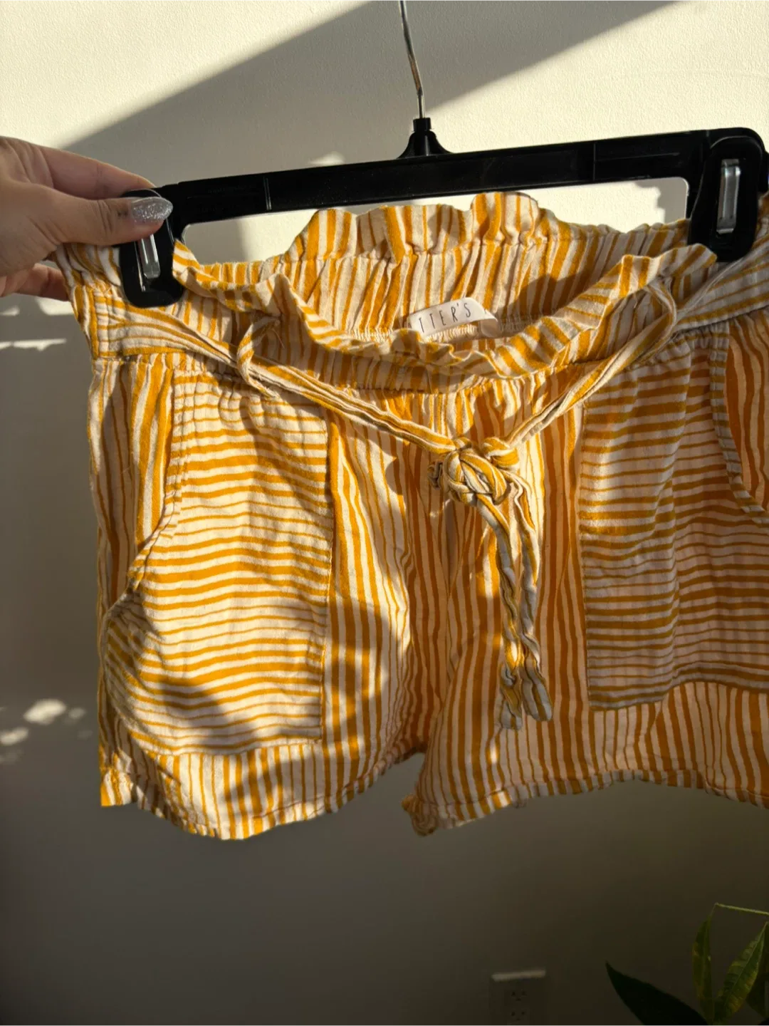 Otters Pot Yellow Striped Shorts image indicator(2)