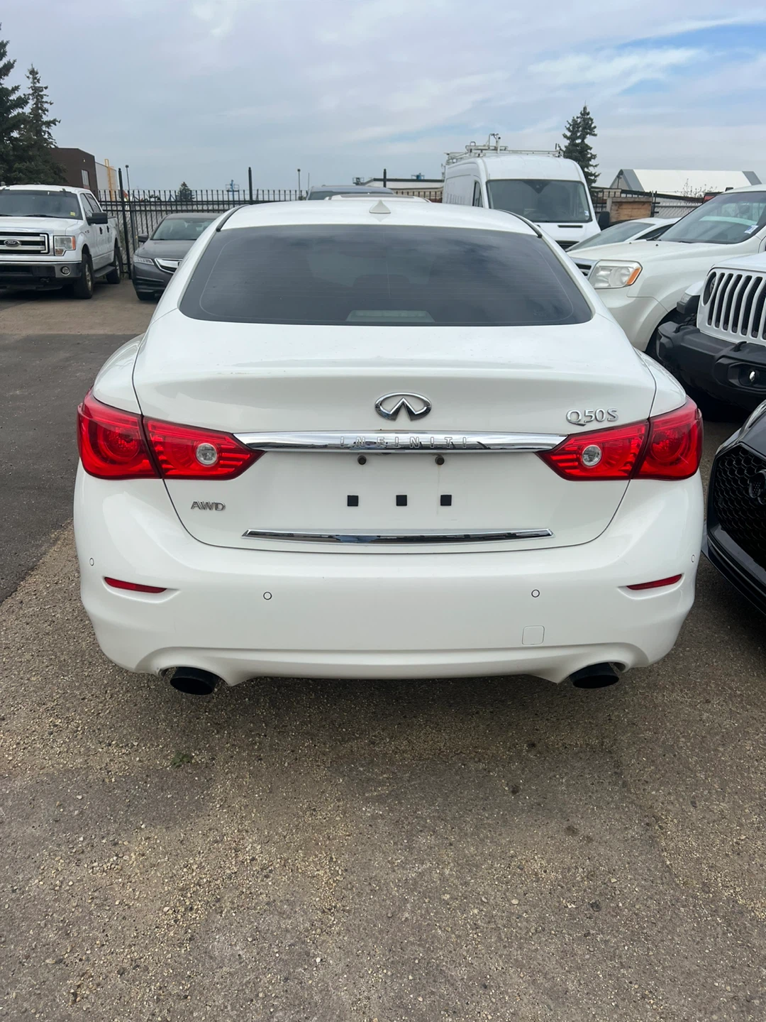 2017 Infiniti Q50S - photo 2