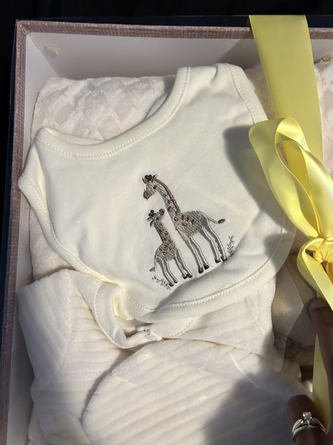 Baby Gift Set with Giraffe Theme - New - photo 4