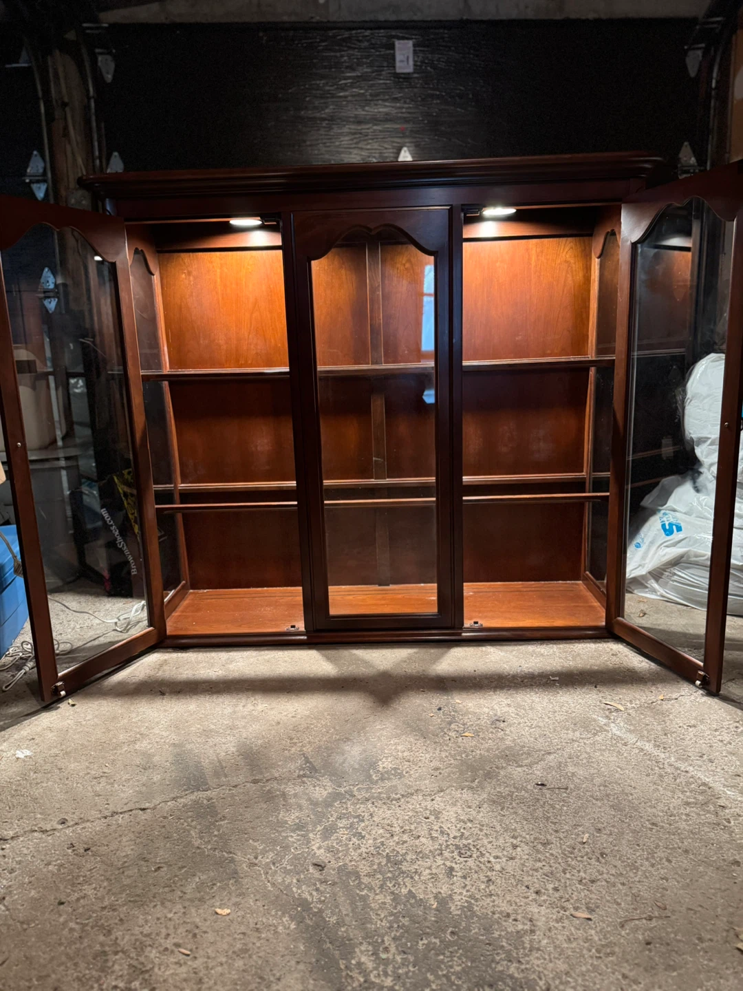 Vintage Lighted Display Cabinet - Solid Wood and Glass - photo 3