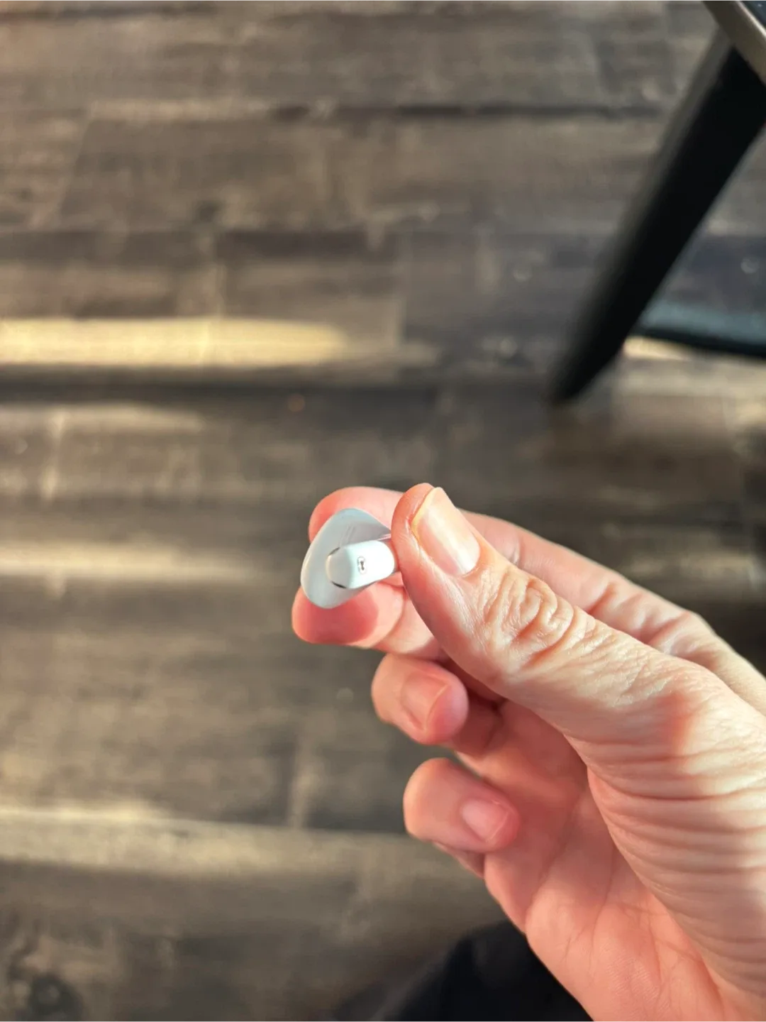 Apple AirPod Pro (Single Right Earbud) image indicator(4)