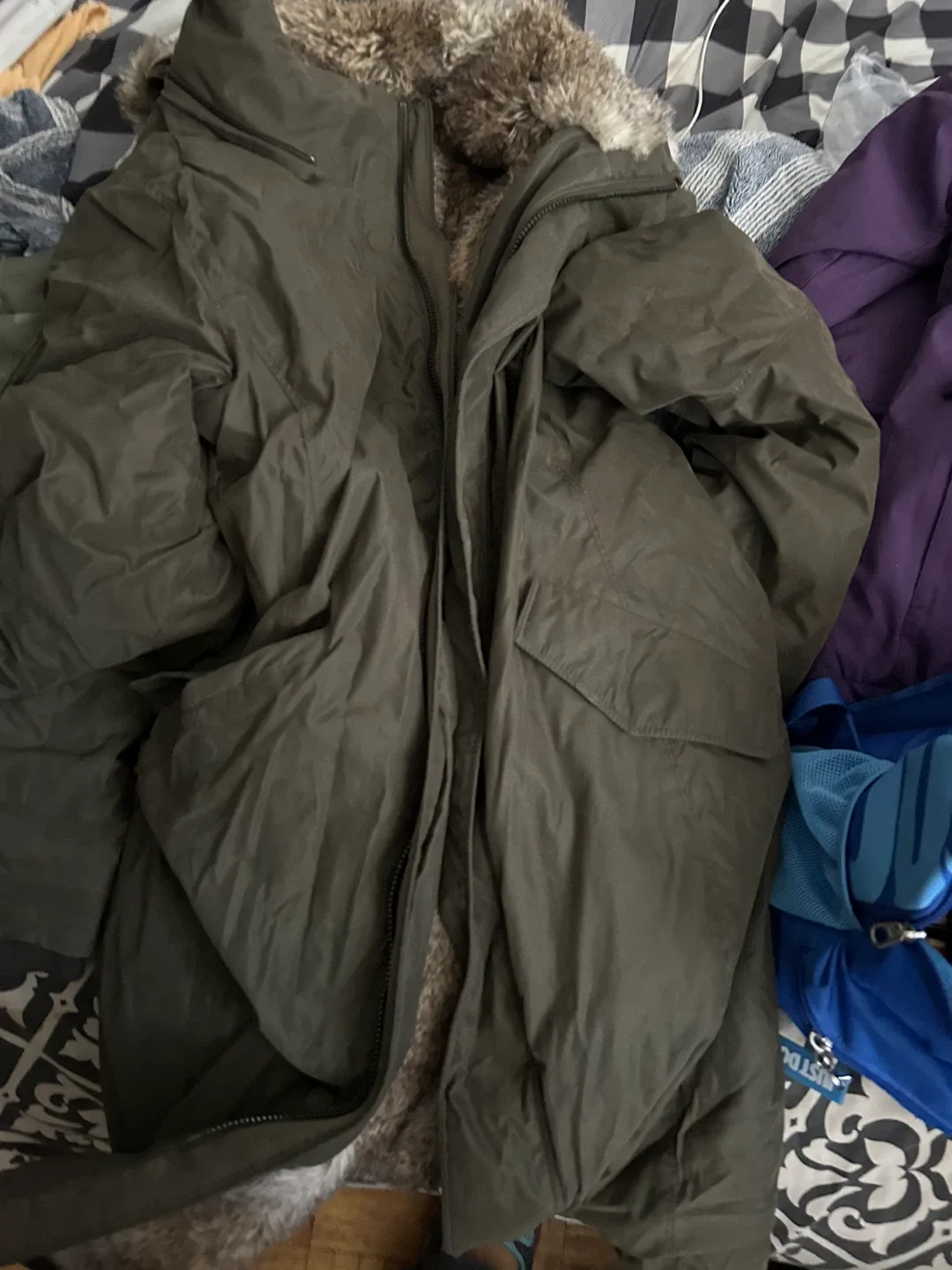 Babaton Oskar Parka - Size L thumbnail