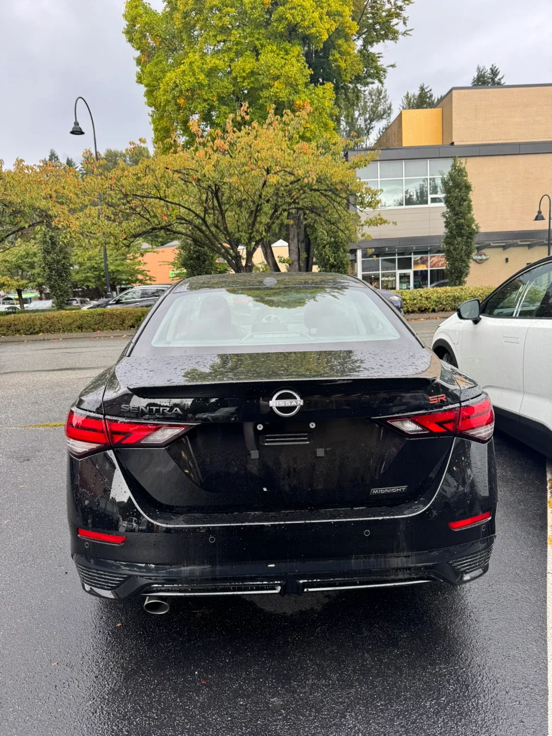 Nissan Sentra SR Midnight Edition - Black image indicator(4)