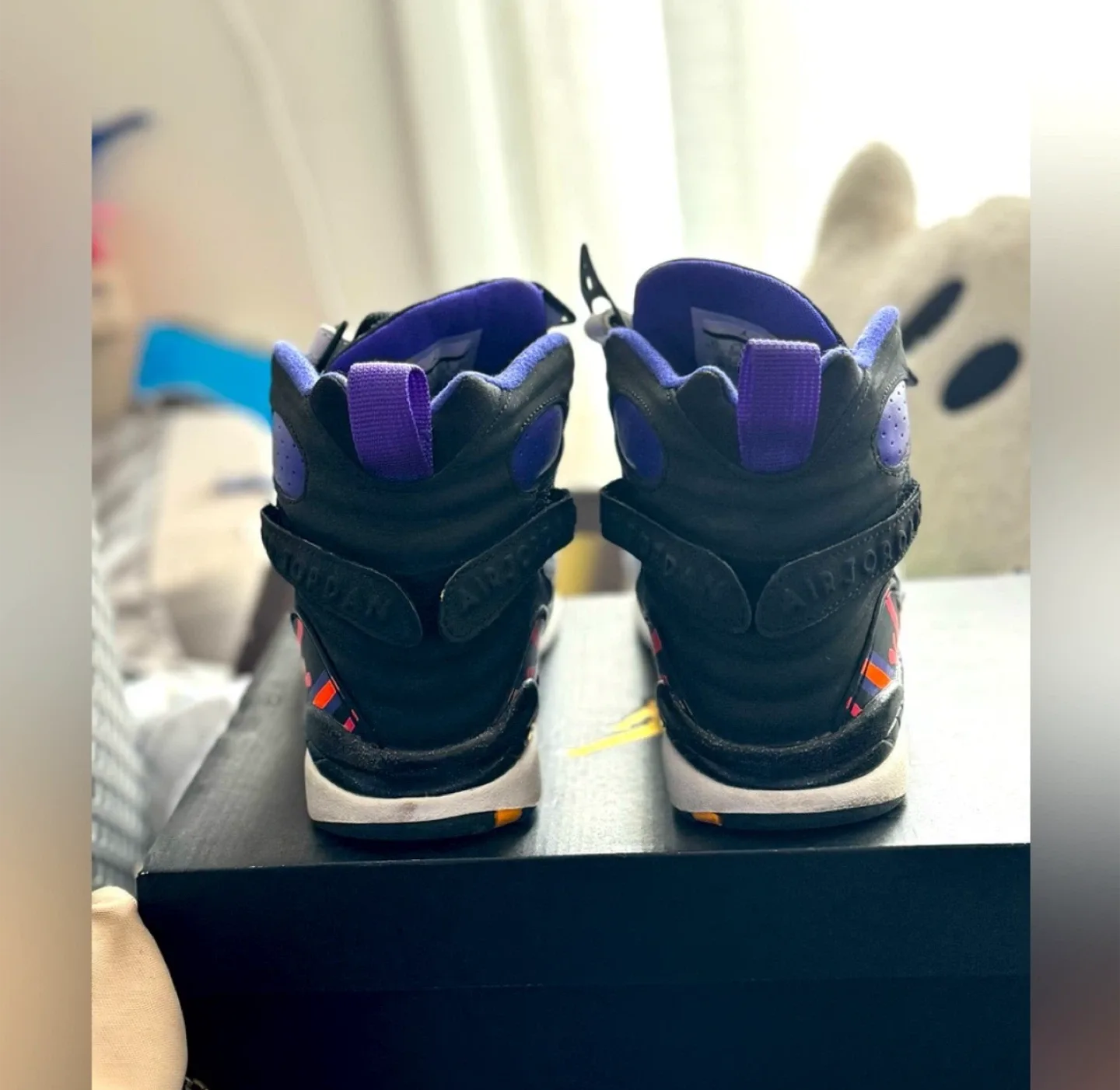 Air Jordan 8 Retro Three Peat image indicator(6)