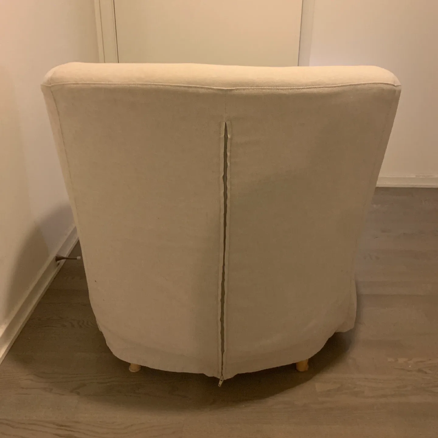 IKEA TULLSTA Armchair - Beige image indicator(3)