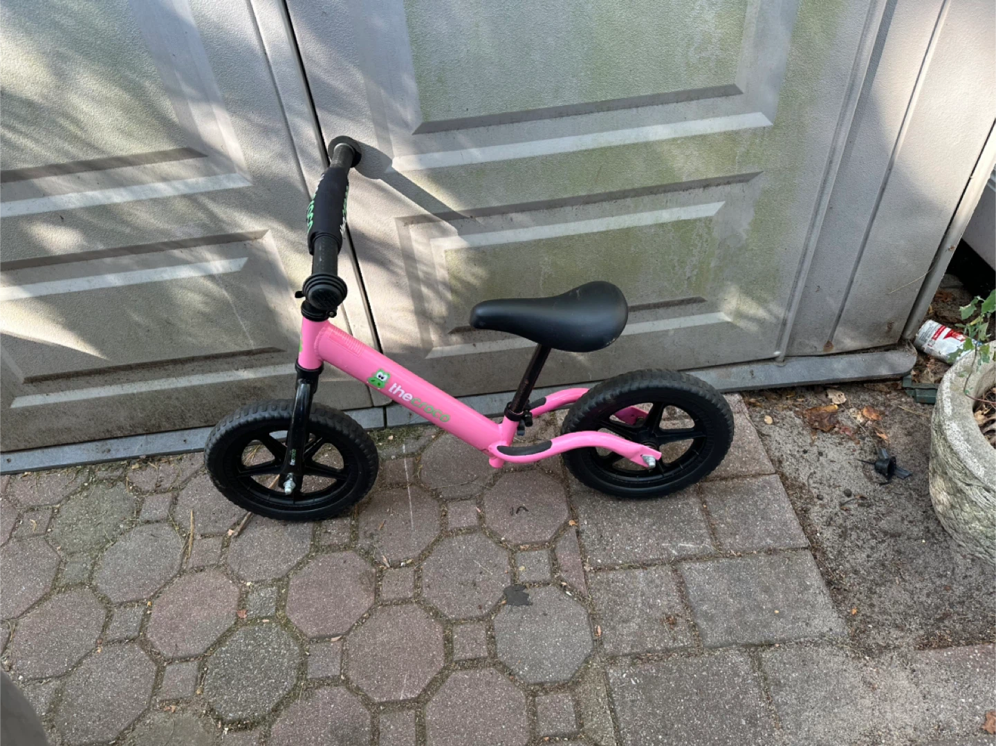thecroco Pink Balance Bike