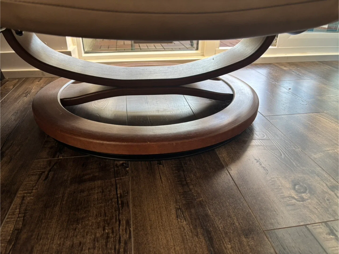 Drake Hazelnut Leather Recliner Chair image indicator(3)