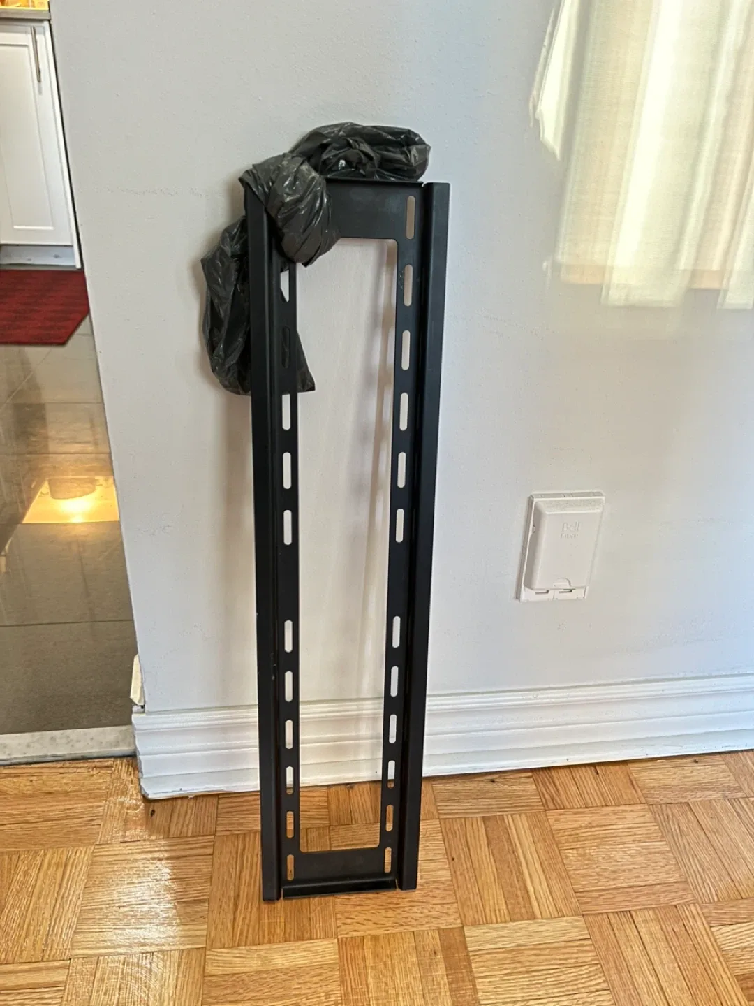 Black TV Wall Mount image indicator(2)